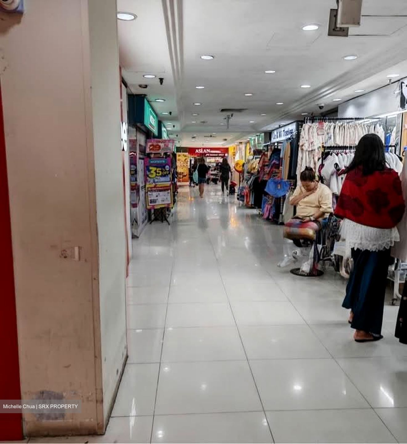 Lucky Plaza (D9), Shop House #596846911